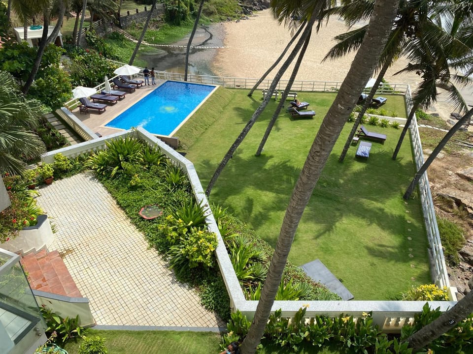 Pool view, Swimming pool