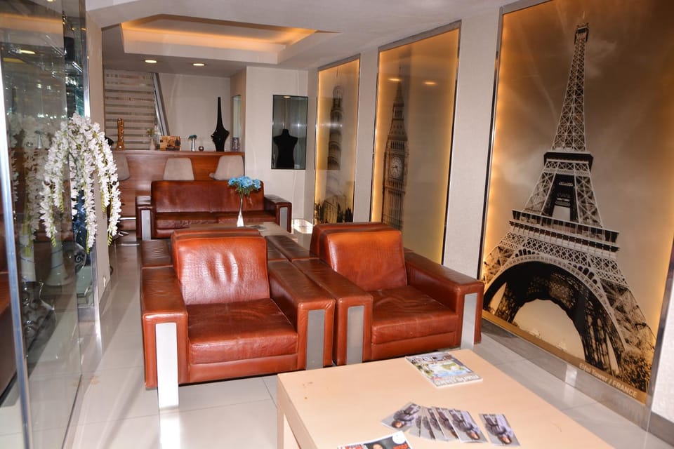 Lobby or reception, Seating area
