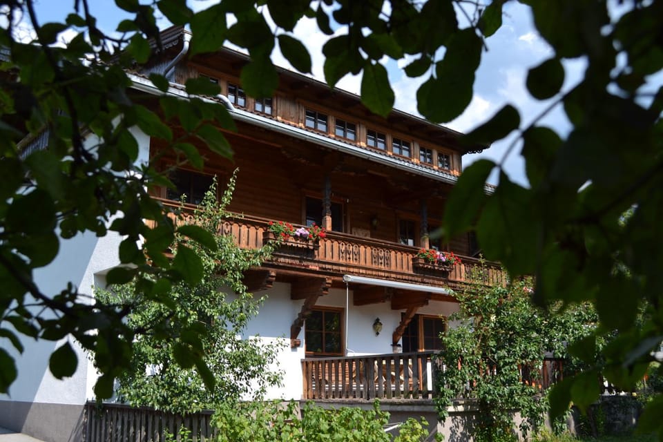 Property building, Balcony/Terrace