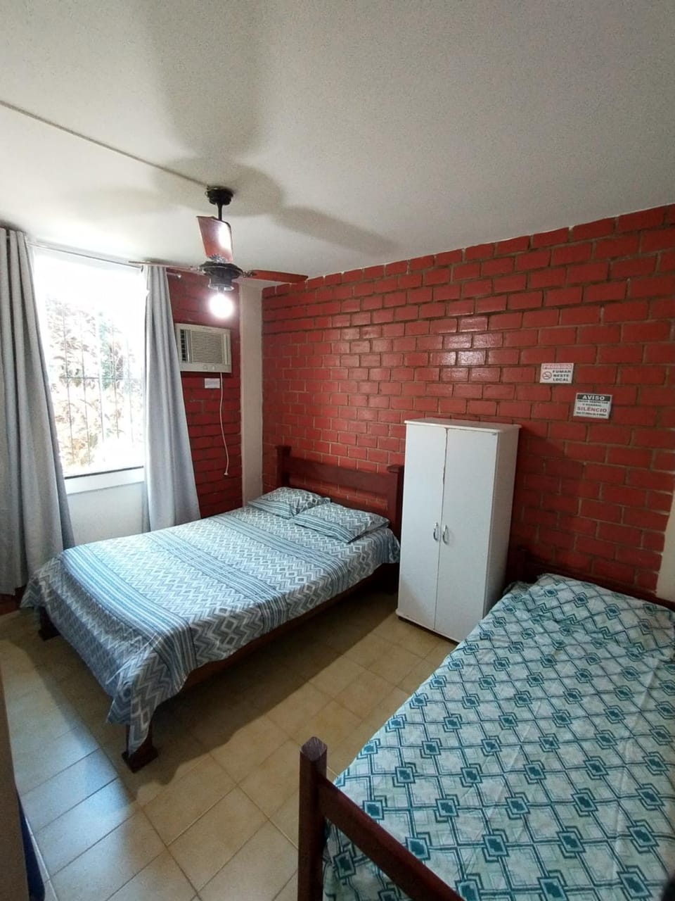 Bed, Photo of the whole room, fireplace, wardrobe, air conditioner