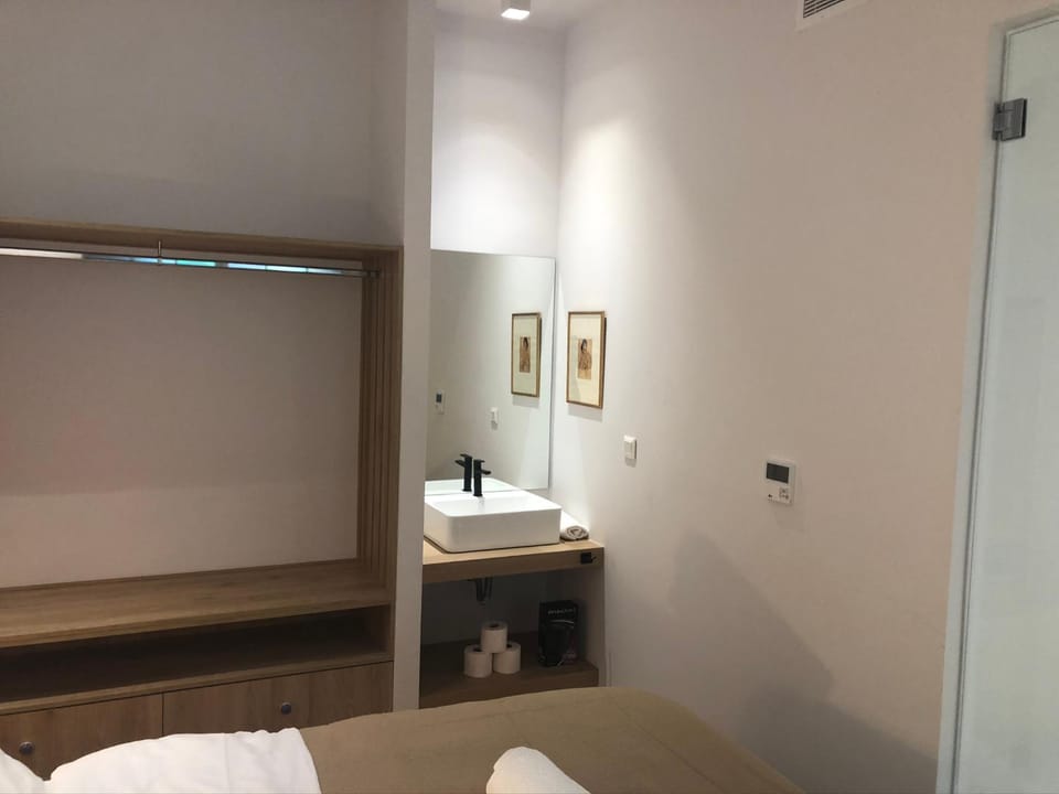 ANNA'S 44 KOLONAKI Square CENTRAL!!! Apartment in Athens