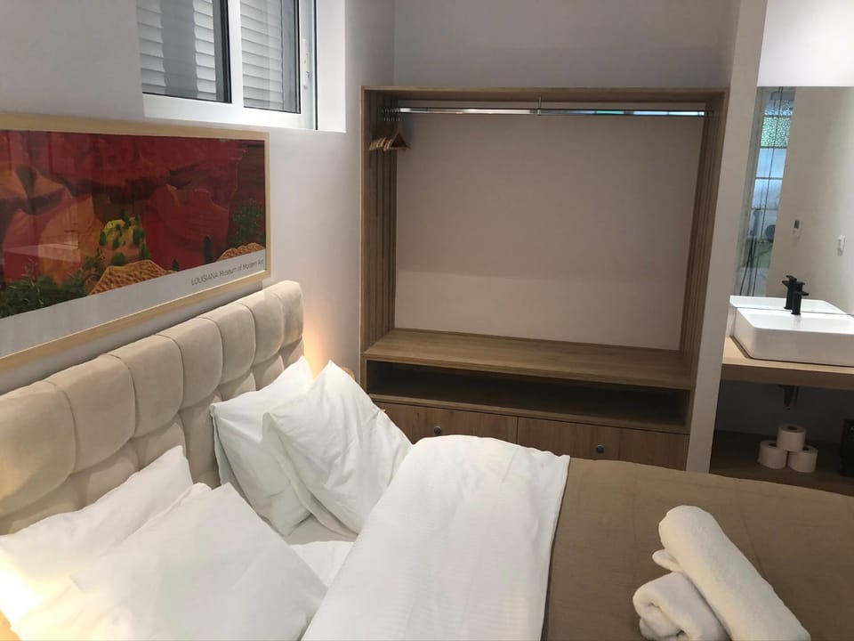 ANNA'S 44 KOLONAKI Square CENTRAL!!! Apartment in Athens