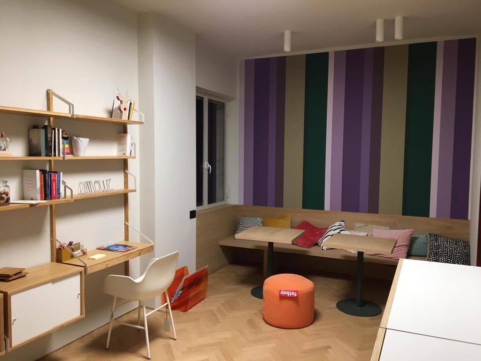 Library, Dining area, Communal kitchen