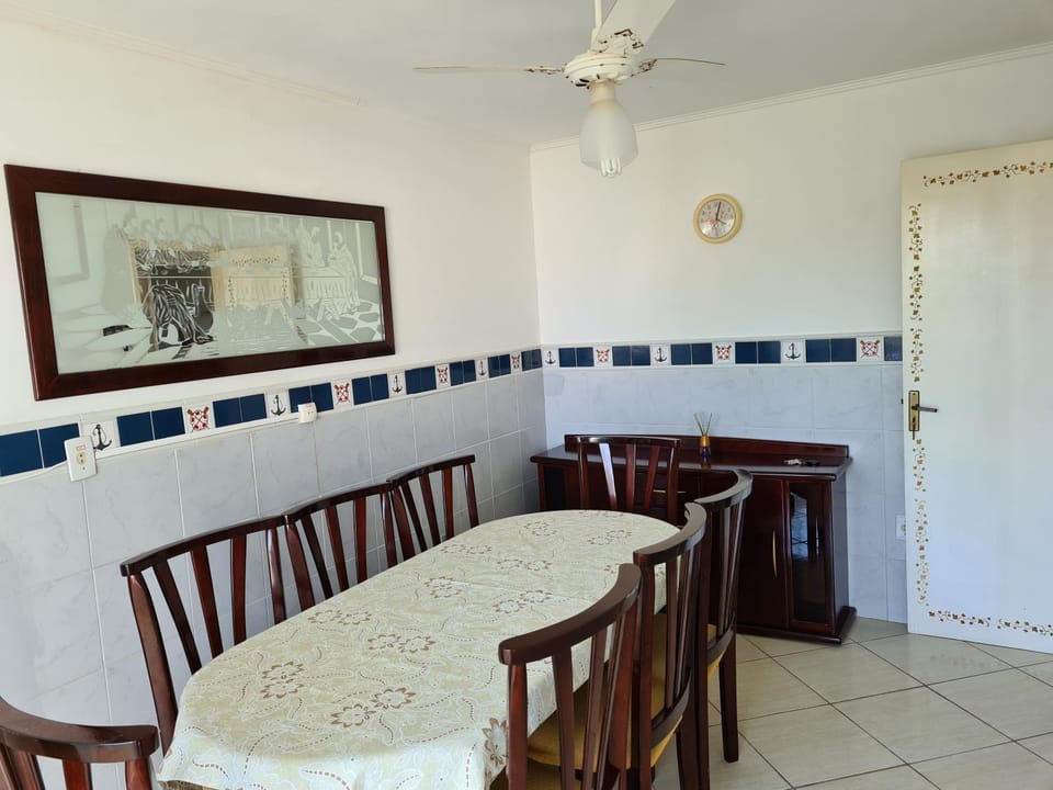 Dining area, Dinner, kitchen