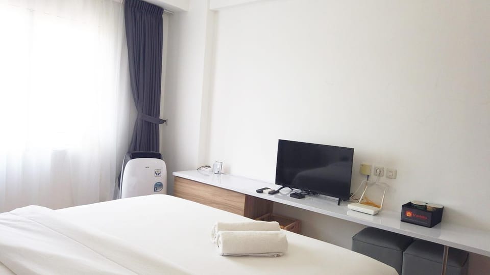 Economic Luxurious Studio Pinewood Apartment Jatinangor near JATOS By Travelio Apartment in West Java
