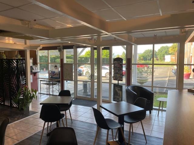 Lounge or bar