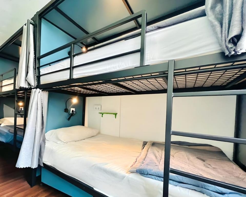 Bed, bunk bed