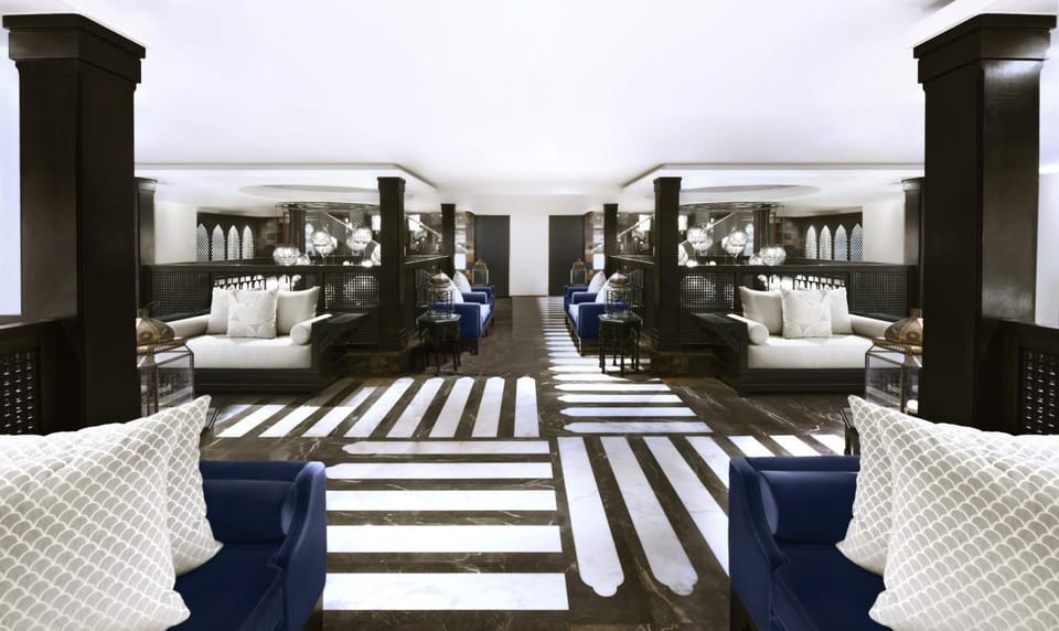 Lounge or bar, Seating area