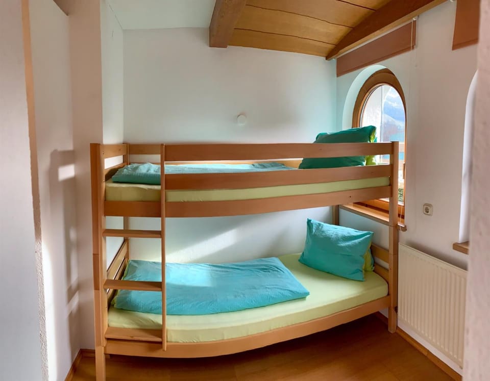 bunk bed
