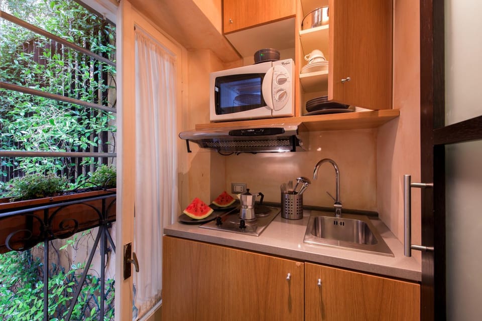 Kitchen or kitchenette, pet friendly