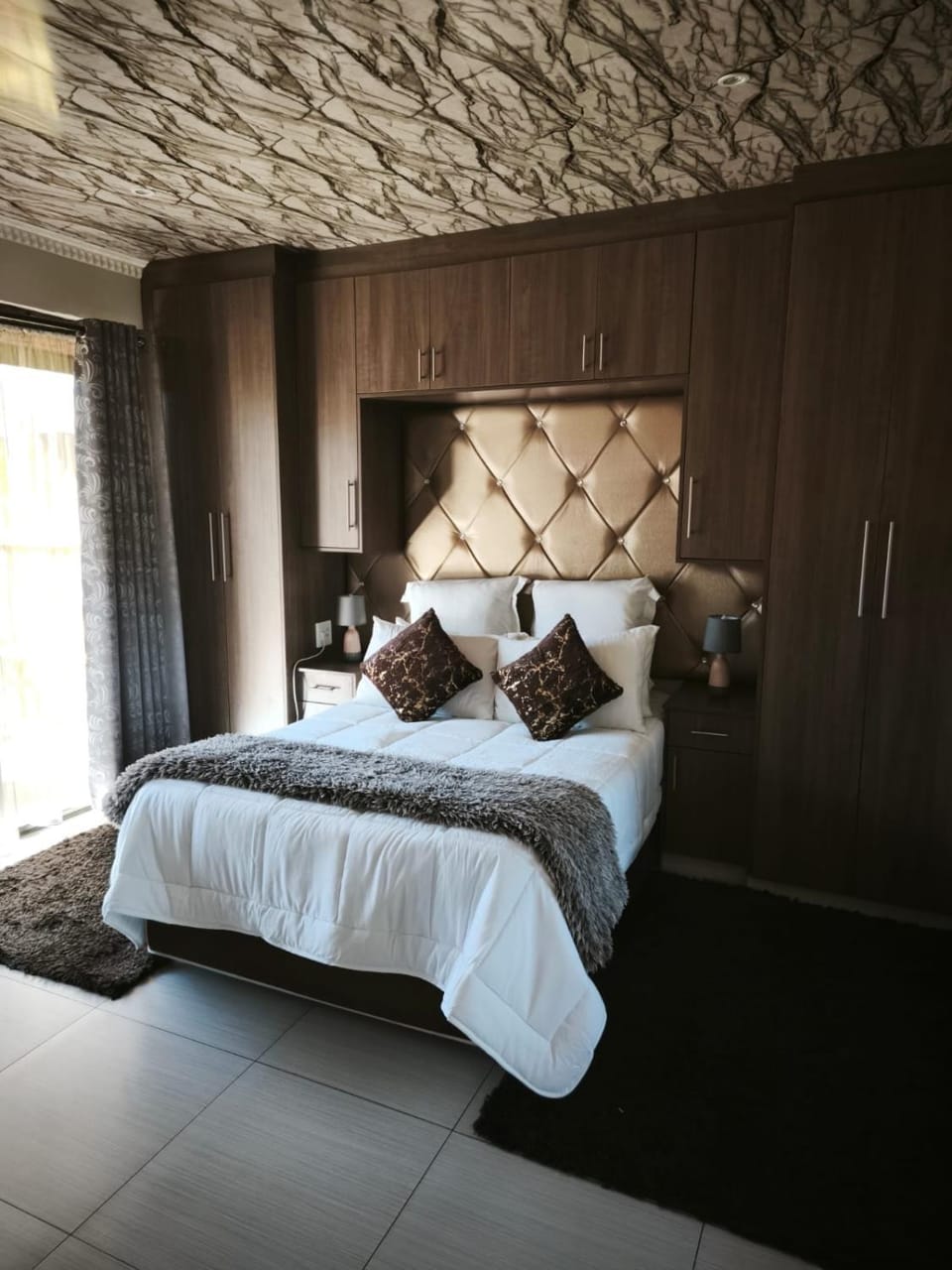 The Log Cabin Apartments Hotel Cabin in KwaZulu-Natal