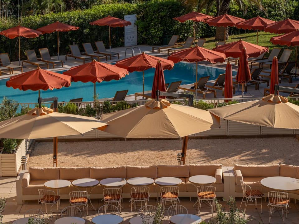 Patio, Balcony/Terrace, Pool view, Swimming pool, sunbed