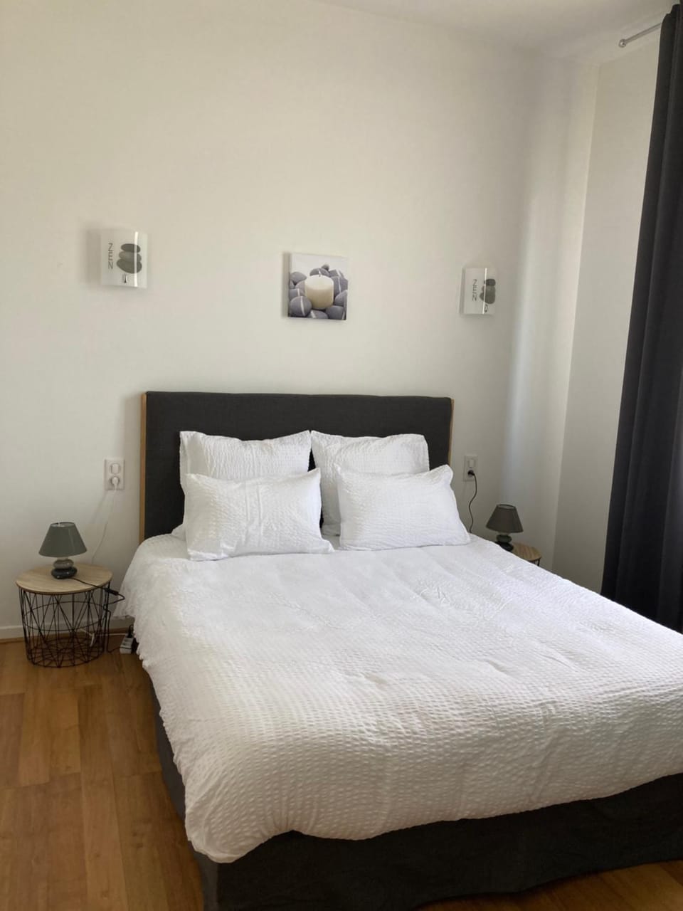 Bed, Photo of the whole room
