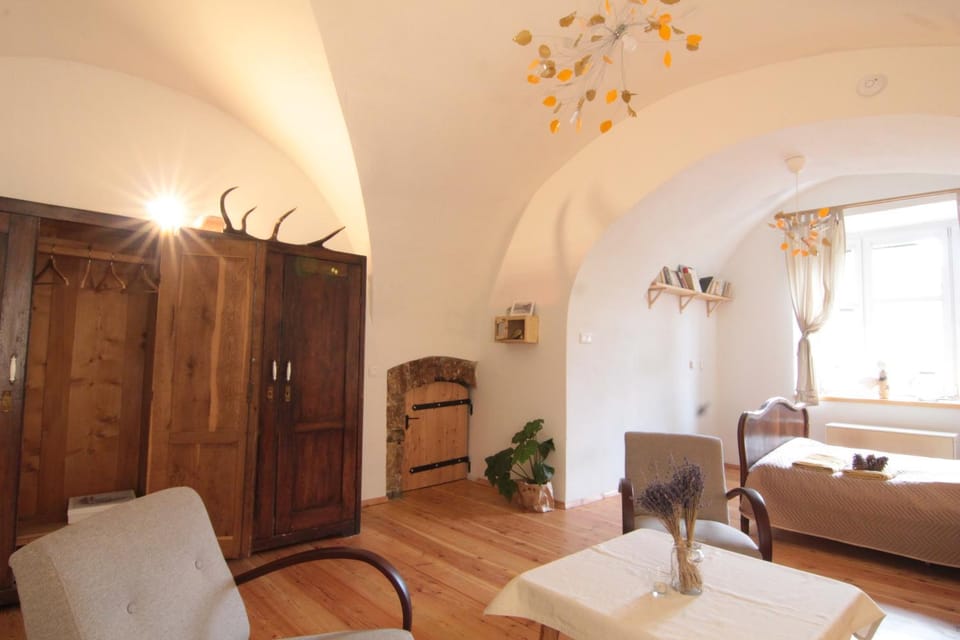 Living room, Decorative detail