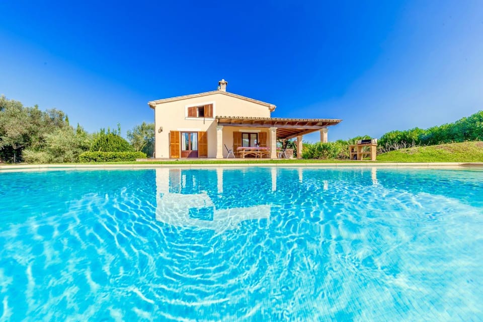 Property building, Swimming pool, Swimming pool