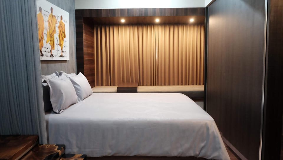 Bed, Photo of the whole room, Bedroom, wardrobe