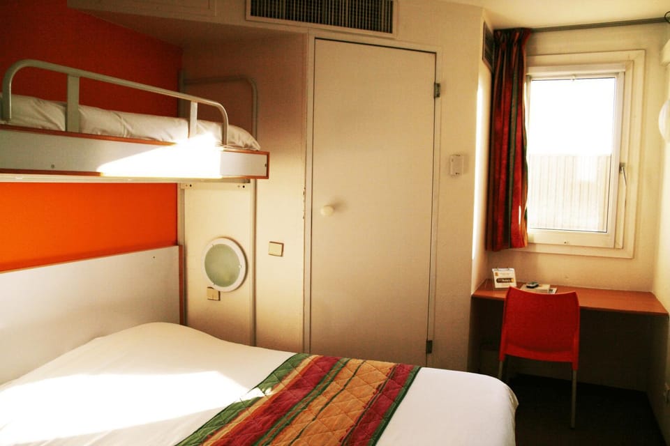 Hôtel Eco Relais - Pau Nord Hotel in Pau