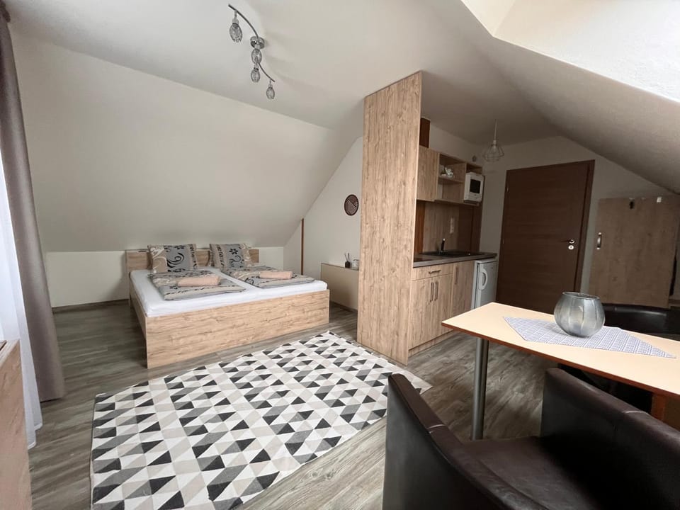 Kitchen or kitchenette, Living room, Bedroom