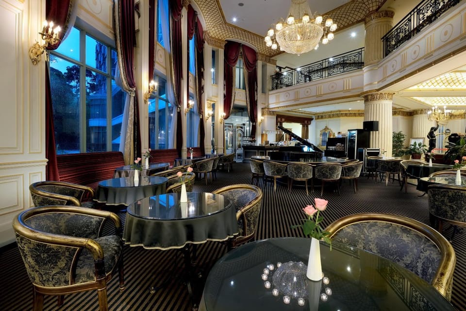 Lounge or bar