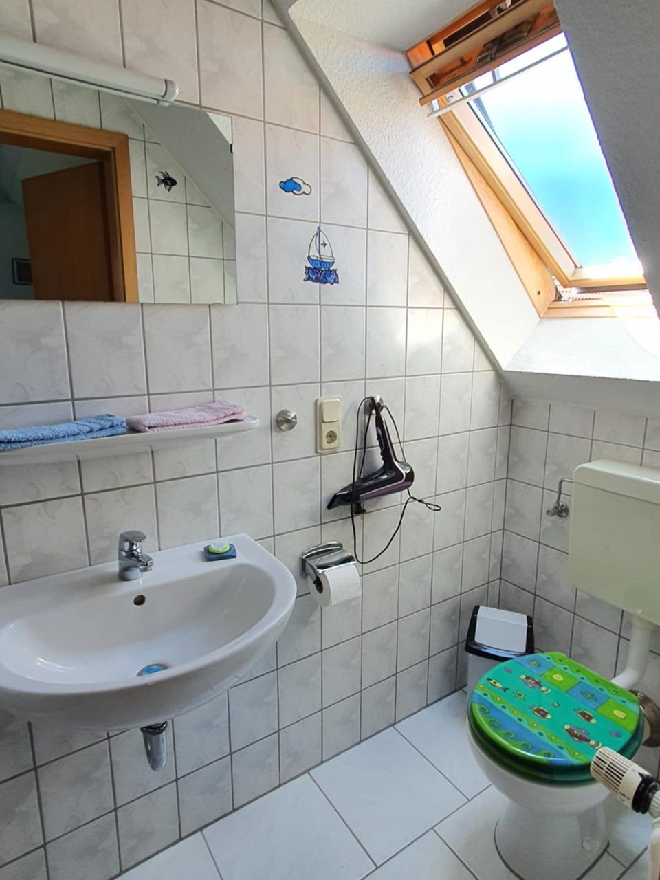 Toilet, Bathroom, heating