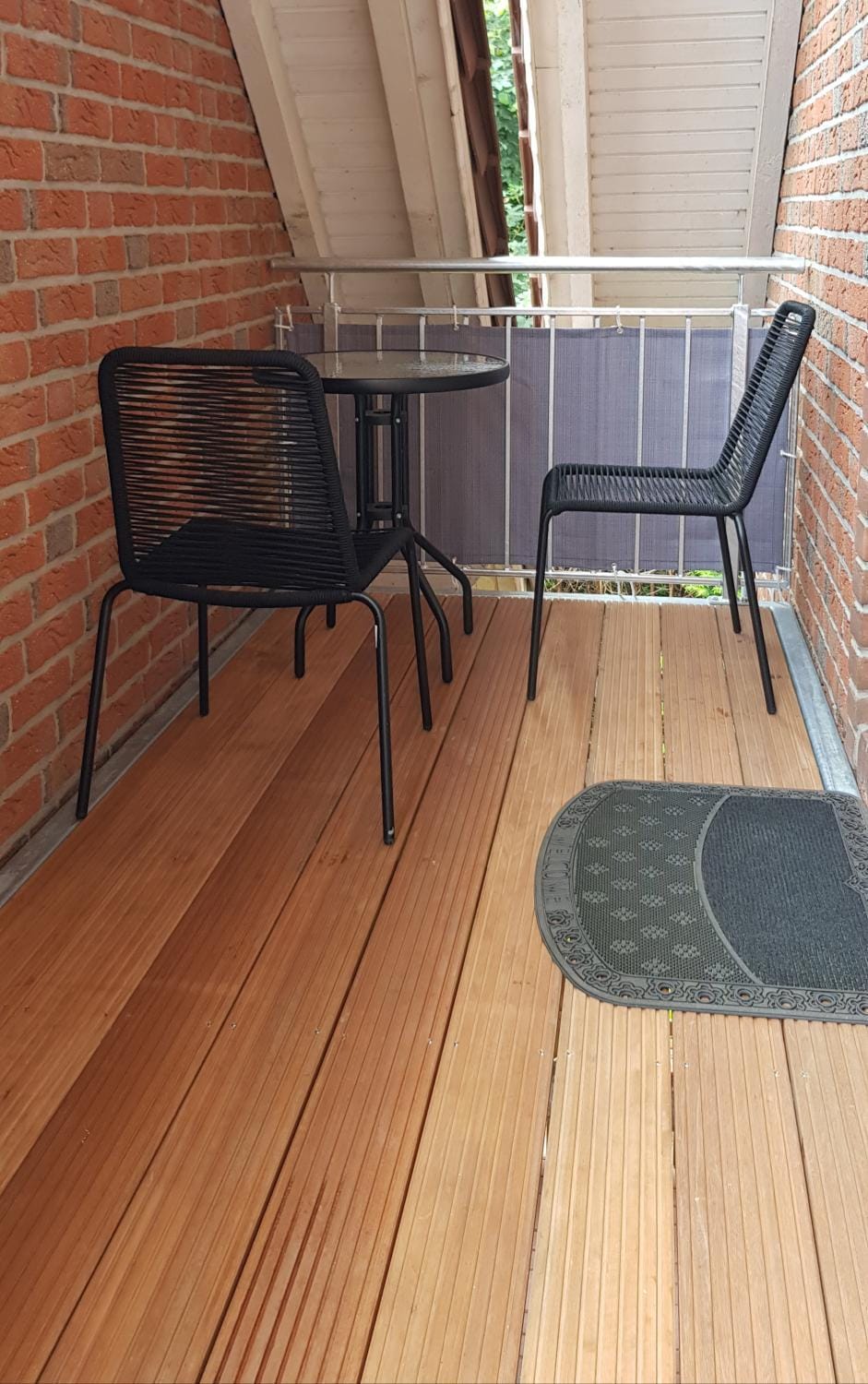 Facade/entrance, Seating area