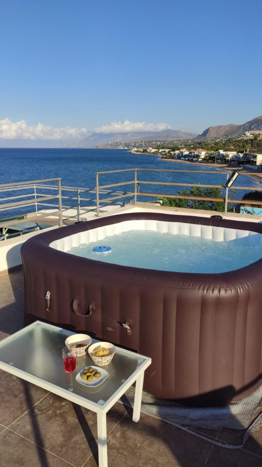 Sea view, Swimming pool, Breakfast