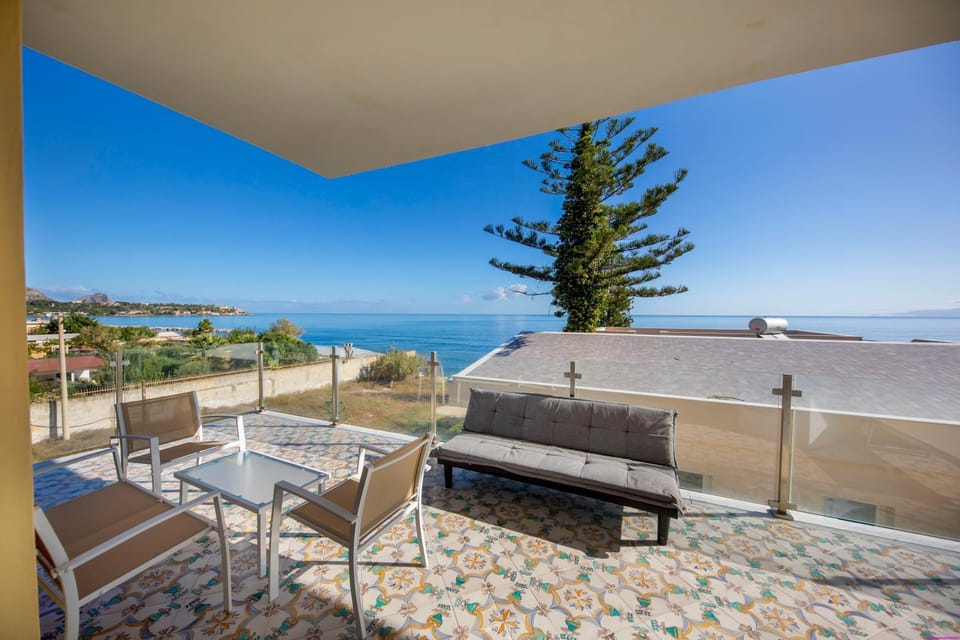 Appartamento 16 Pax in Villa Francesca by Ville in Palermo Apartment in Sicily