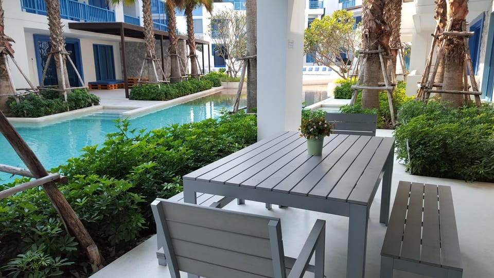 Patio, Pool view, Swimming pool