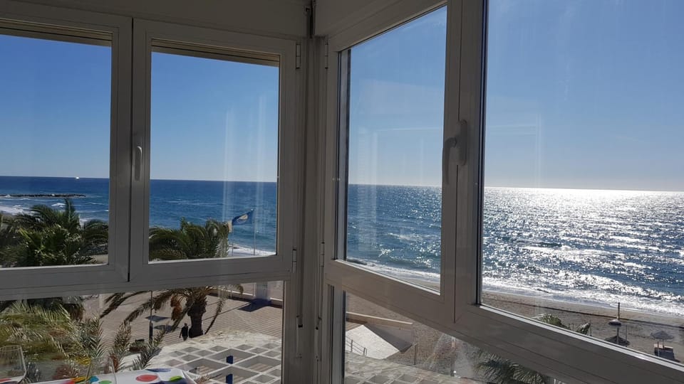 Decorative detail, Sea view