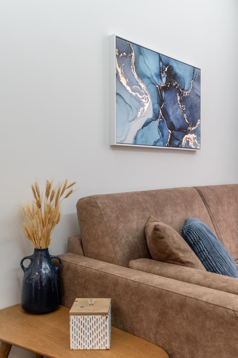 Living room, Decorative detail, Seating area