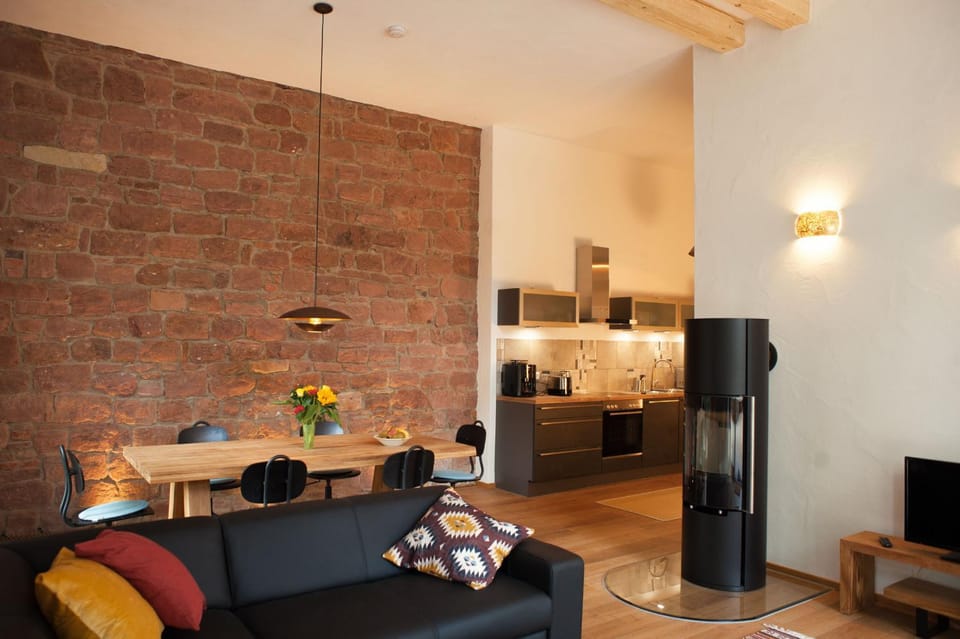 Living room, Seating area, Dining area