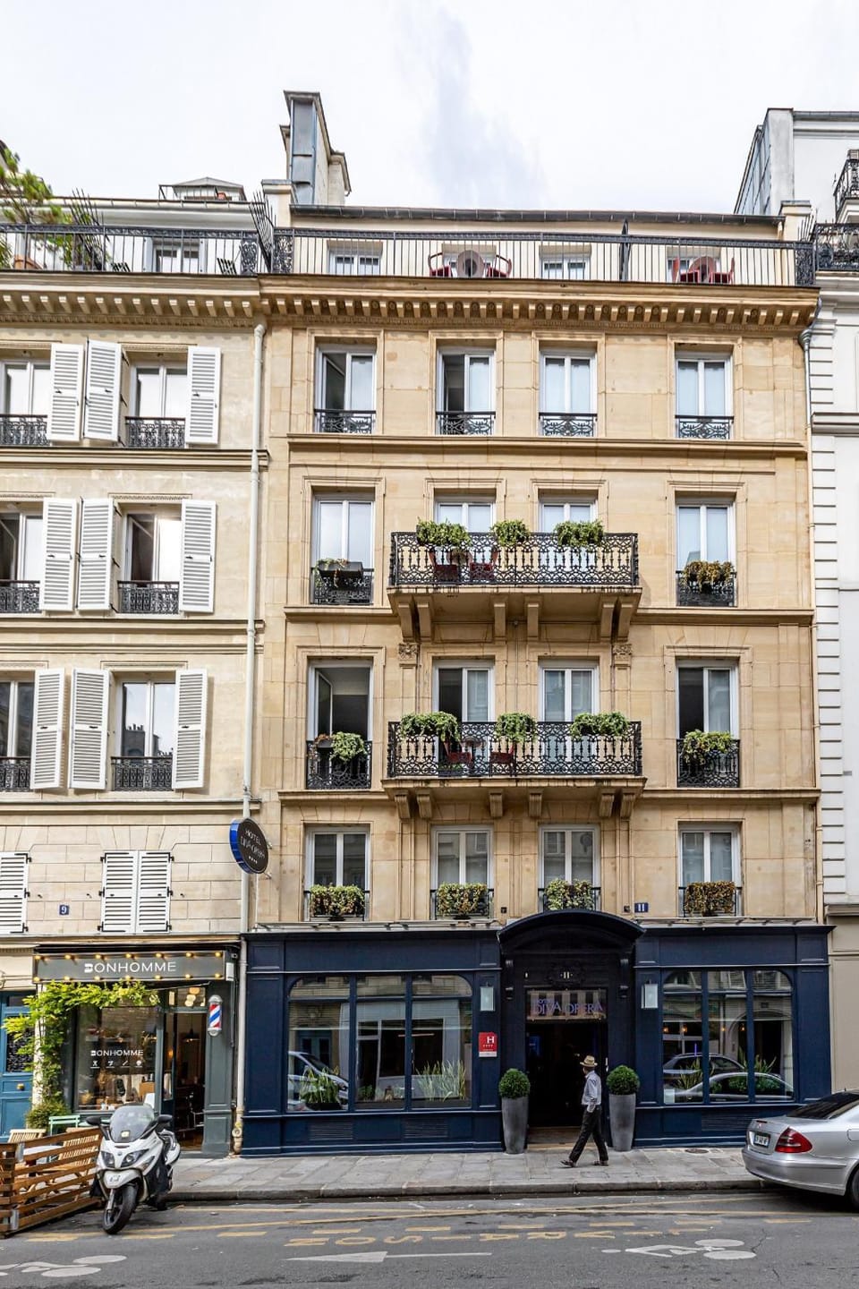 Property building, Facade/entrance