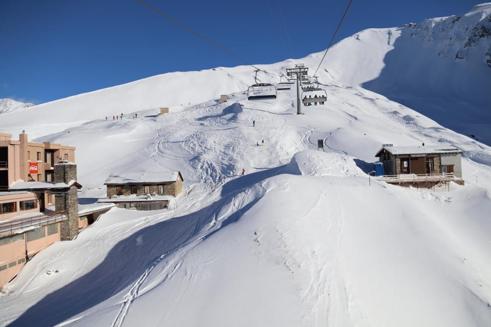 Nearby landmark, Day, Natural landscape, Winter, Skiing