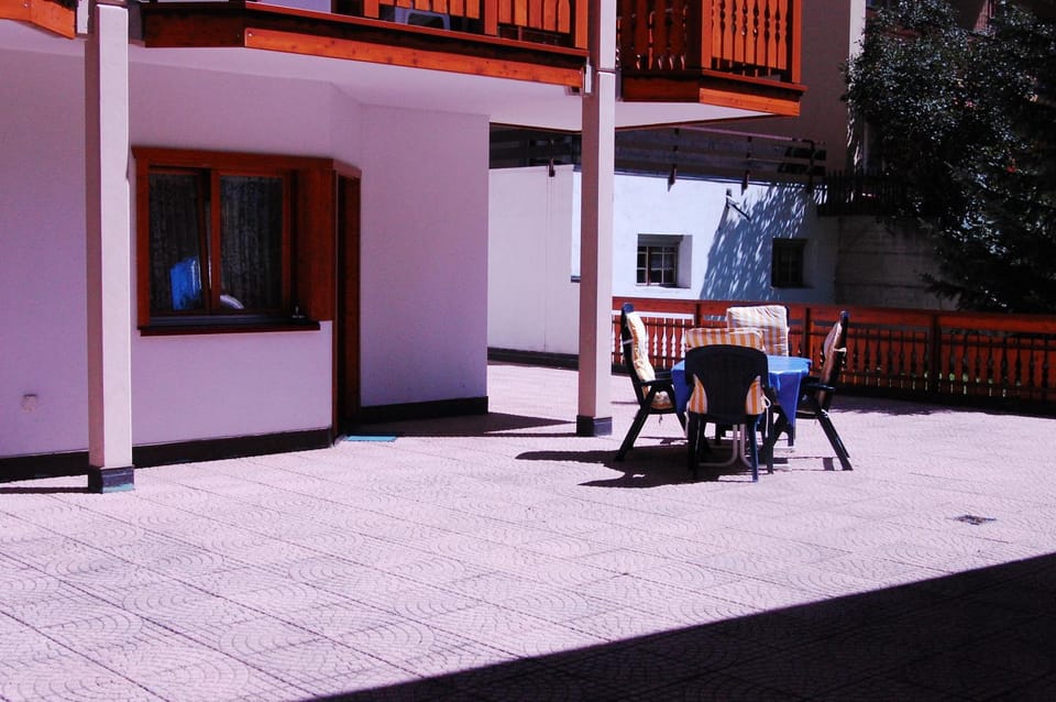 Patio, Day, Garden, View (from property/room), Balcony/Terrace