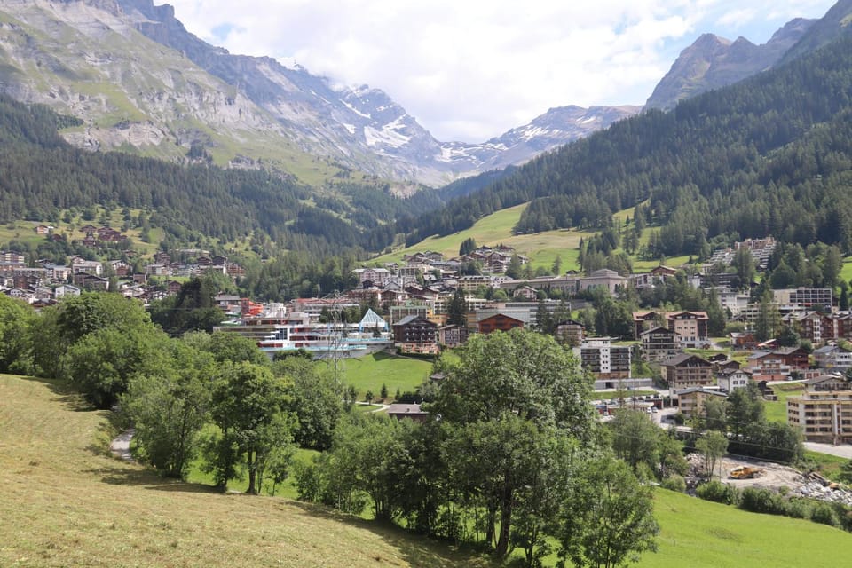 Nearby landmark, Spring, Day, Neighbourhood, Natural landscape, Bird's eye view, City view, Mountain view