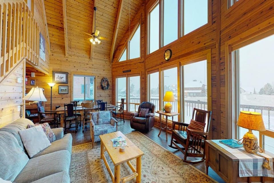 Kick Back Cabin Cabin in Colorado
