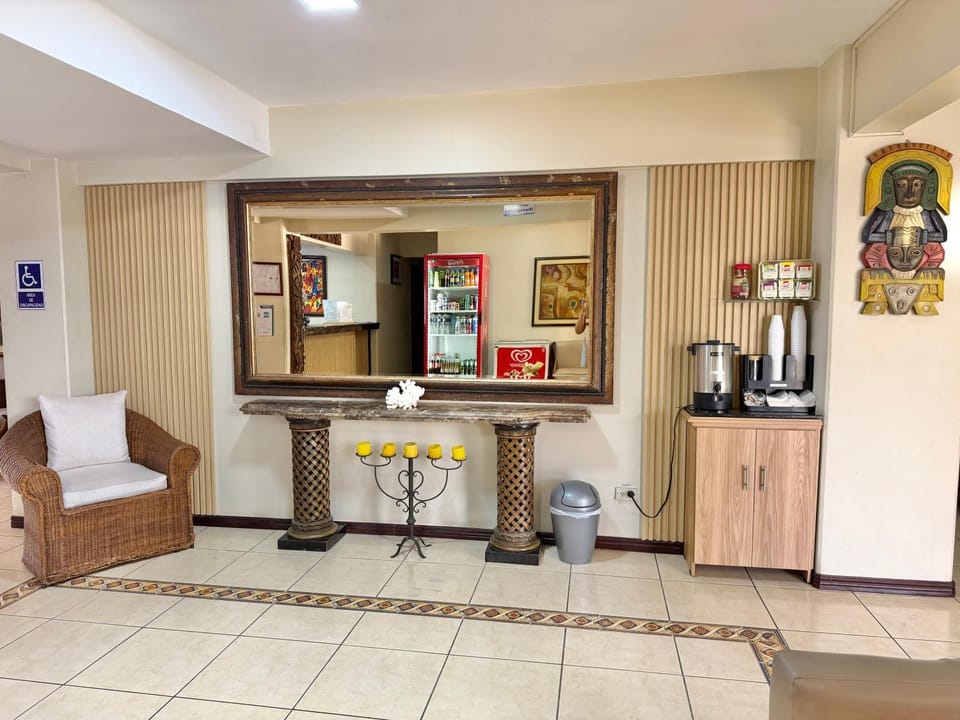 Hostal Quil Bed and Breakfast in Guayaquil