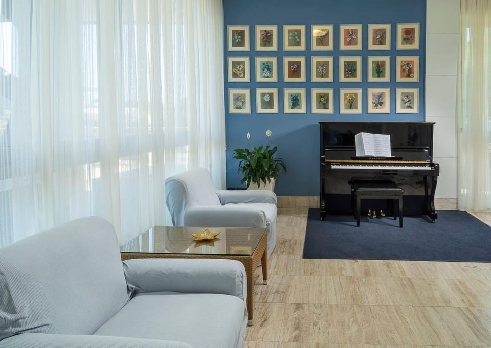 Lobby or reception, furniture