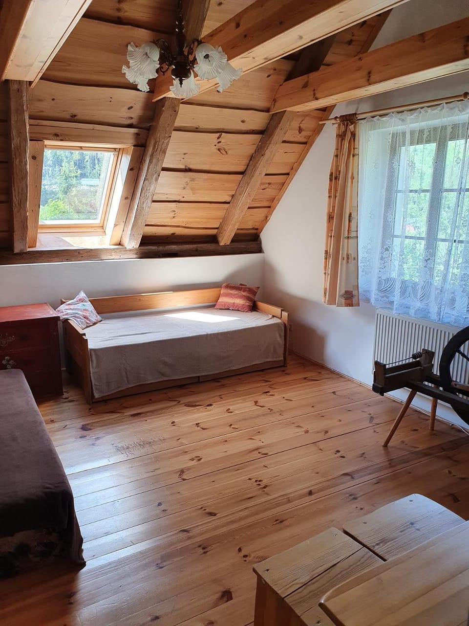 Photo of the whole room