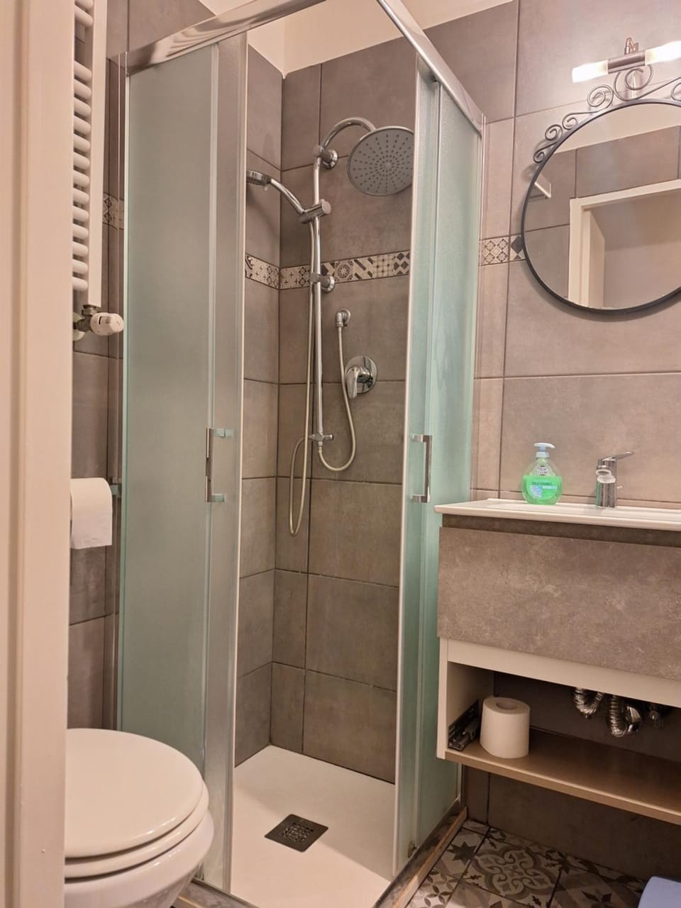 Shower, Bathroom