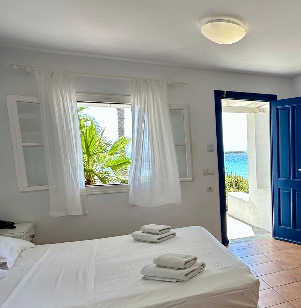 View (from property/room), Bedroom, Sea view