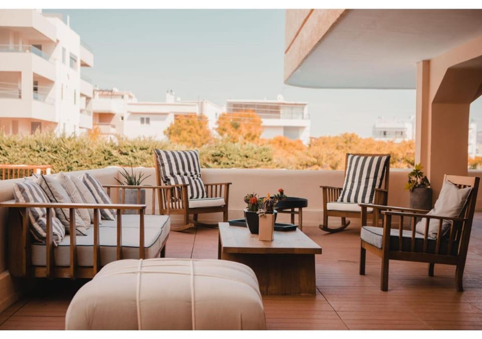 Lounge or bar