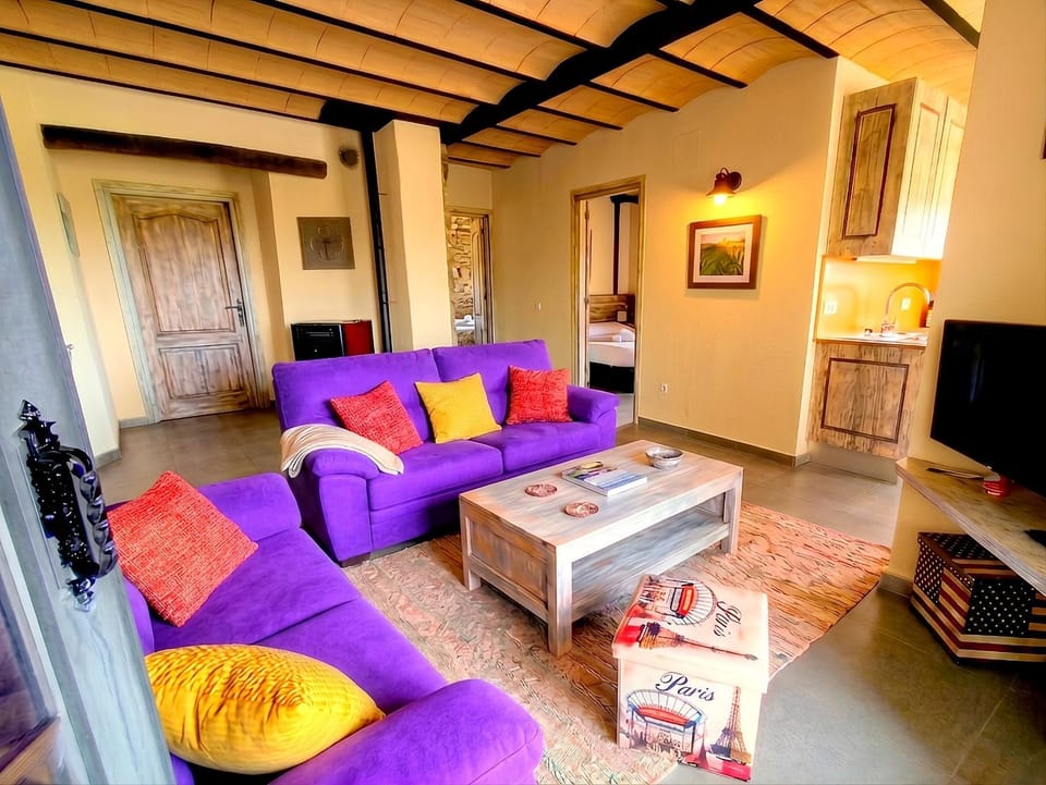 Patio, Patio, Natural landscape, View (from property/room), Balcony/Terrace, Dining area, Mountain view, Mountain view, River view, River view