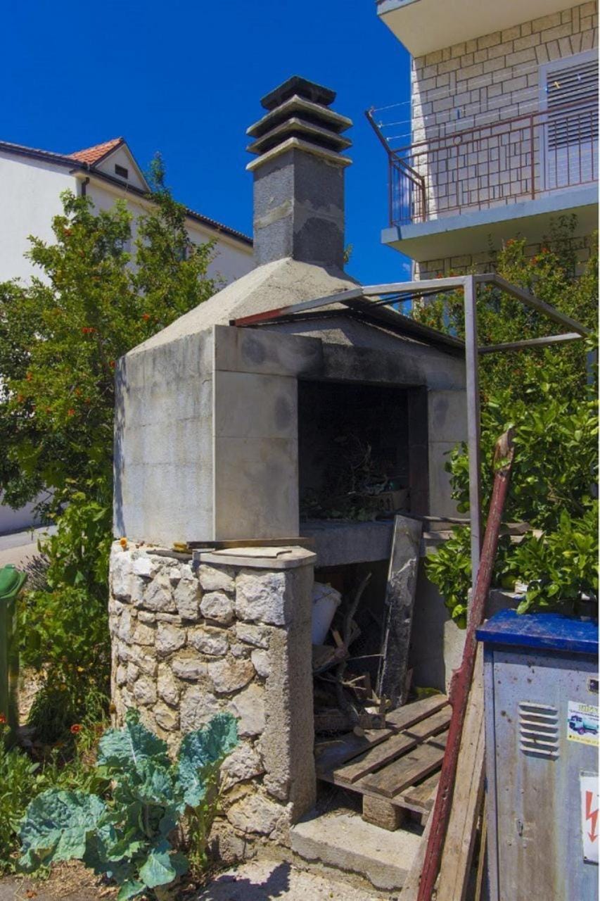 Property building, Patio, BBQ facilities