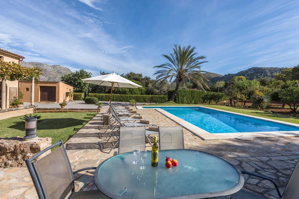 Garden, Mountain view, Pool view, Swimming pool, Swimming pool, sunbed