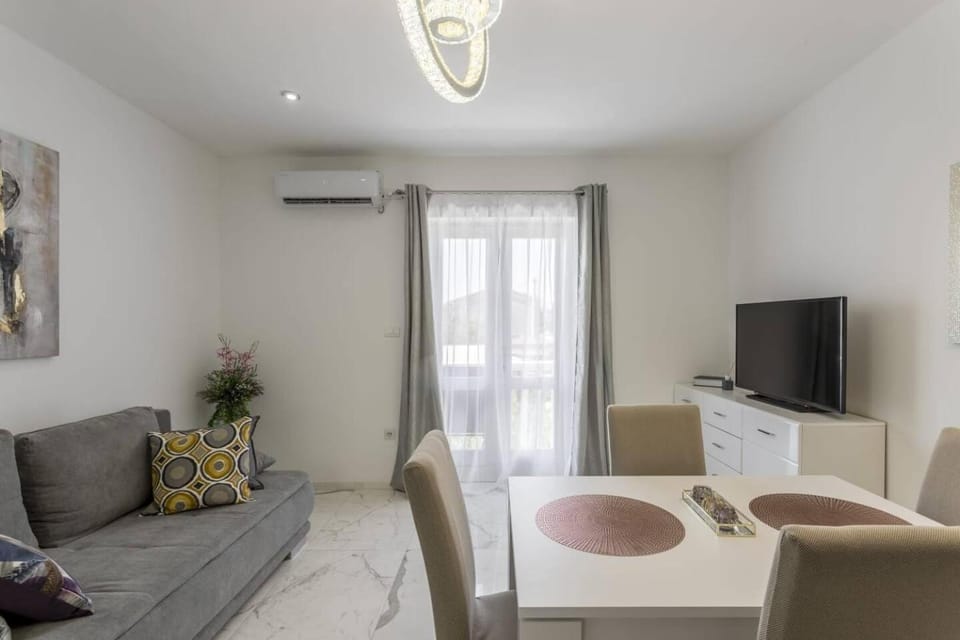 Royal Gold Apartment Apartment in Šibenik-Knin County, Croatia