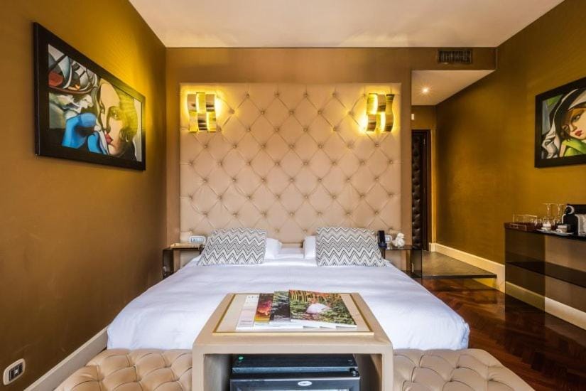 Bed, Photo of the whole room