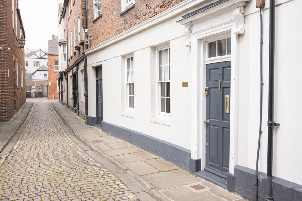 Property building, Street view