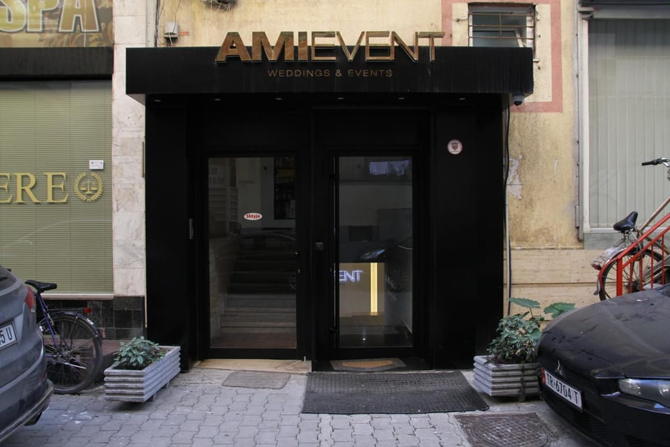 Facade/entrance, Day