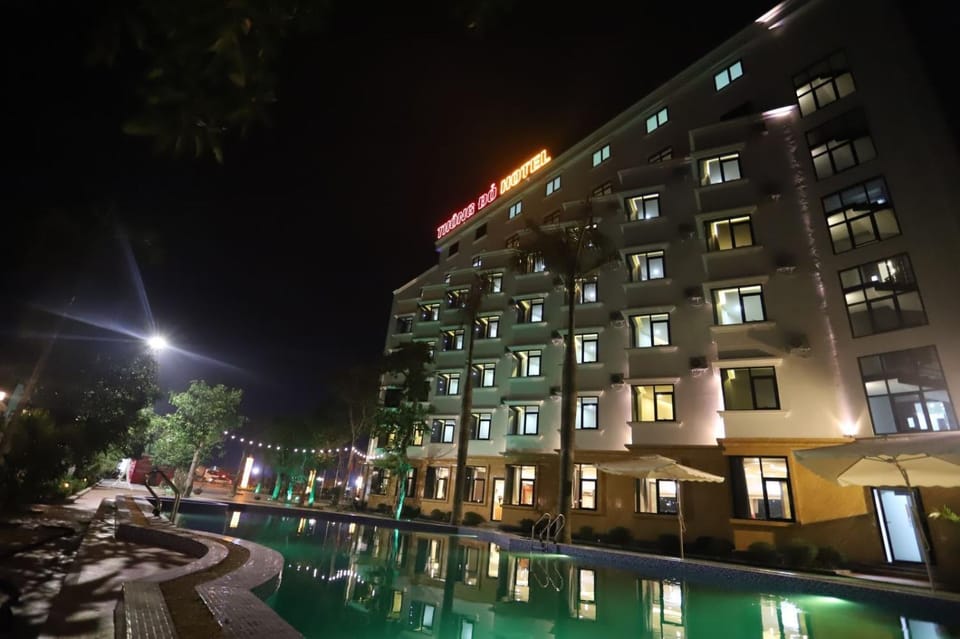 Bird's eye view, Floor plan, Pool view